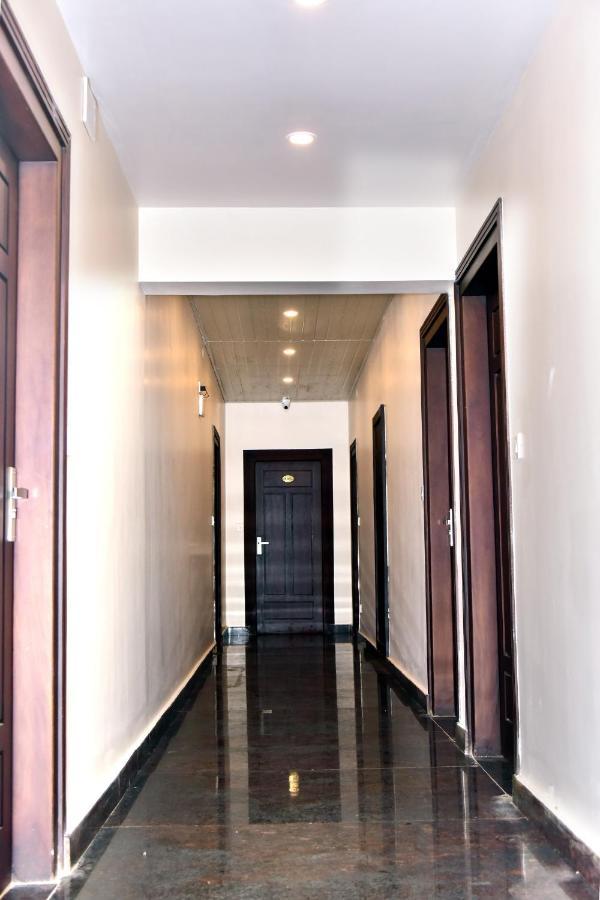 Hotel Coorg Palace Madikeri Buitenkant foto
