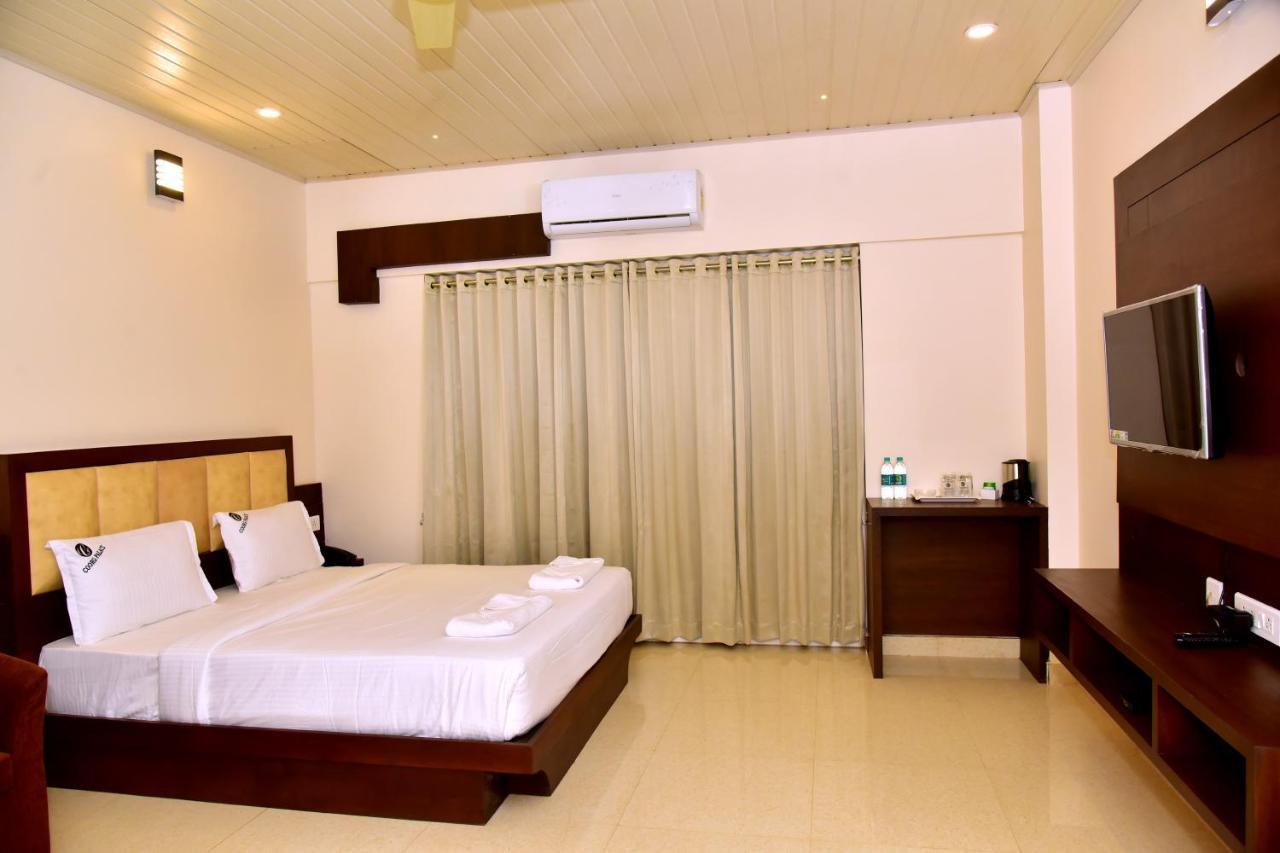 Hotel Coorg Palace Madikeri Buitenkant foto