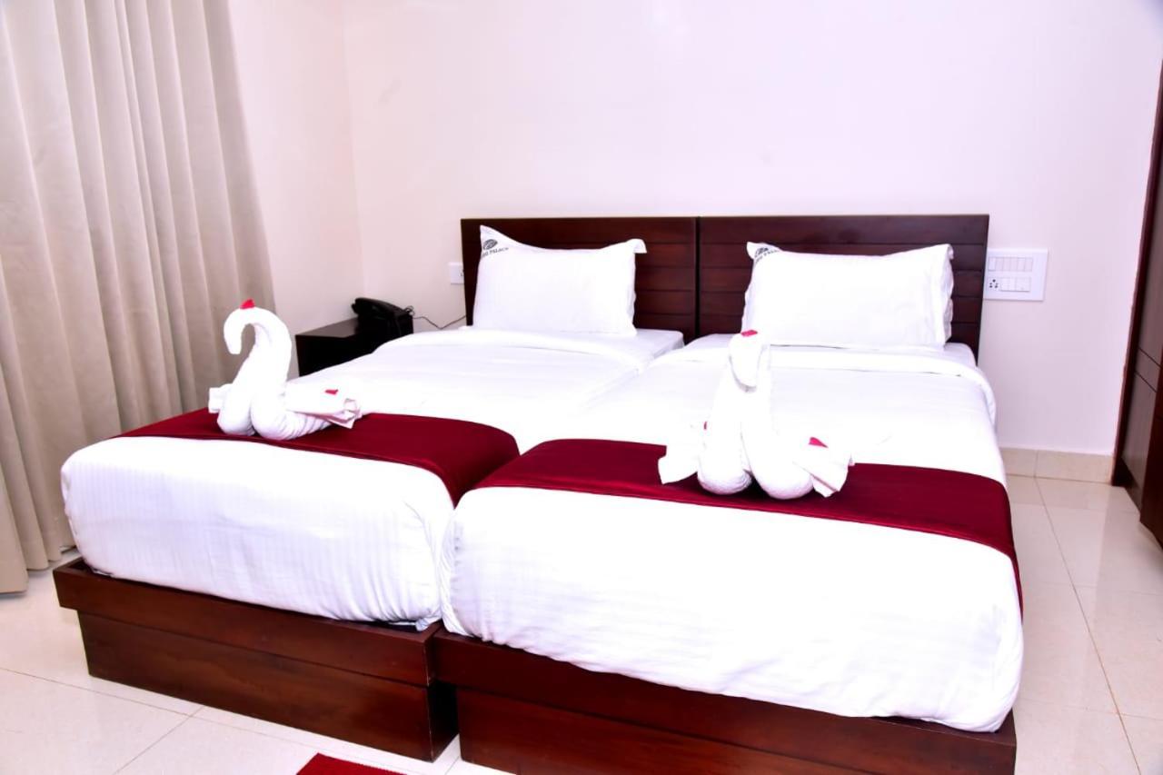 Hotel Coorg Palace Madikeri Buitenkant foto