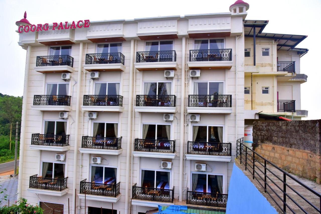Hotel Coorg Palace Madikeri Buitenkant foto